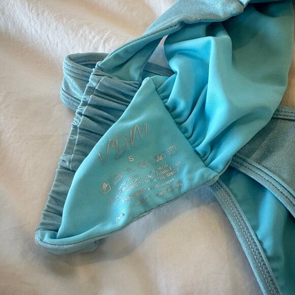VDM Billie Bandeau Bikini Set Size S Shimmer Baby Blue Top & Bottom Swimwear - Picture 4 of 6